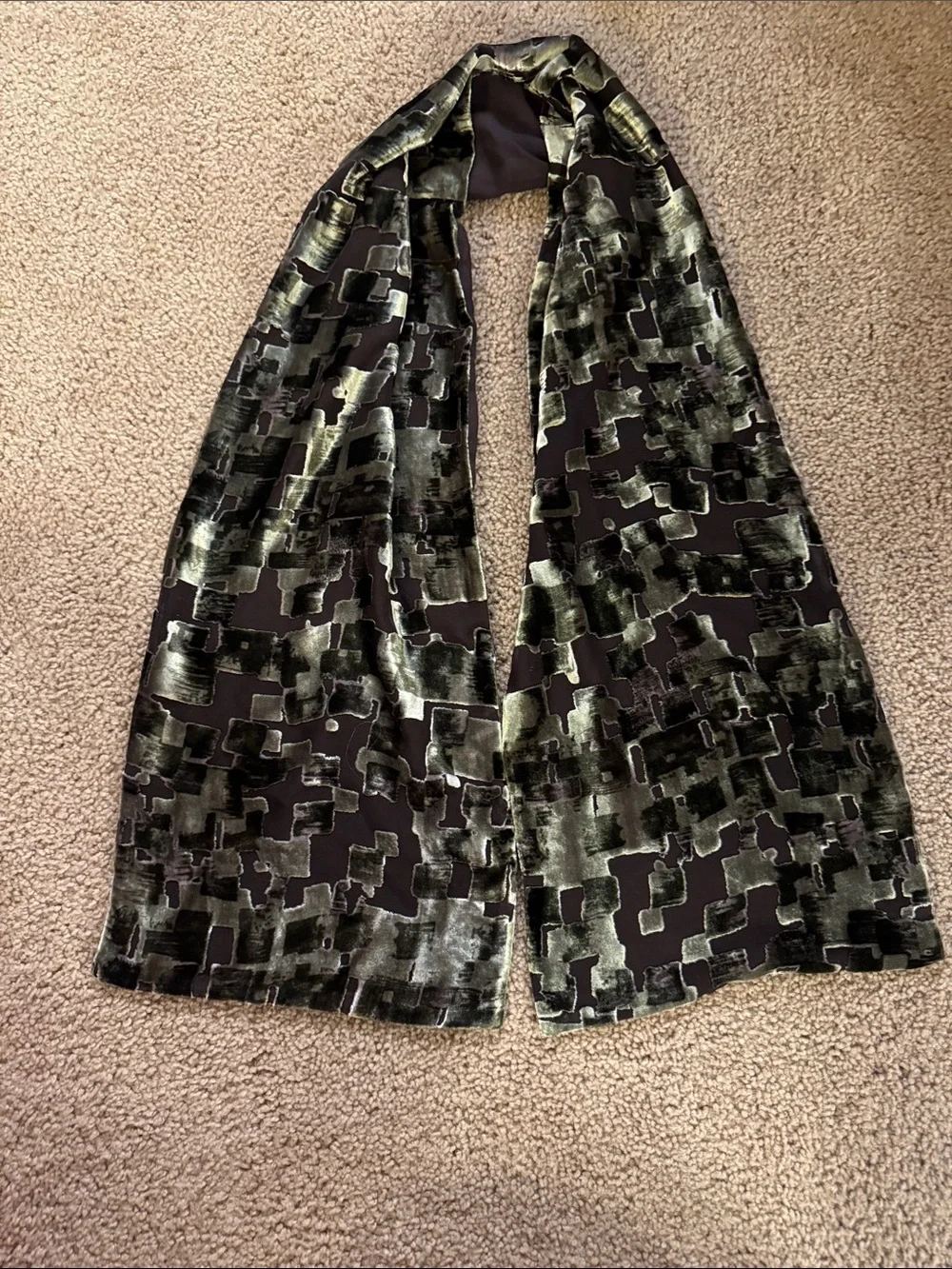 Olive Green and Black Velvet-Pattern Scarf